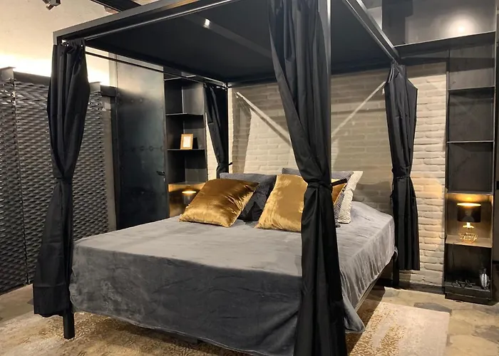 Romantic Wellness Colosseo Appartement